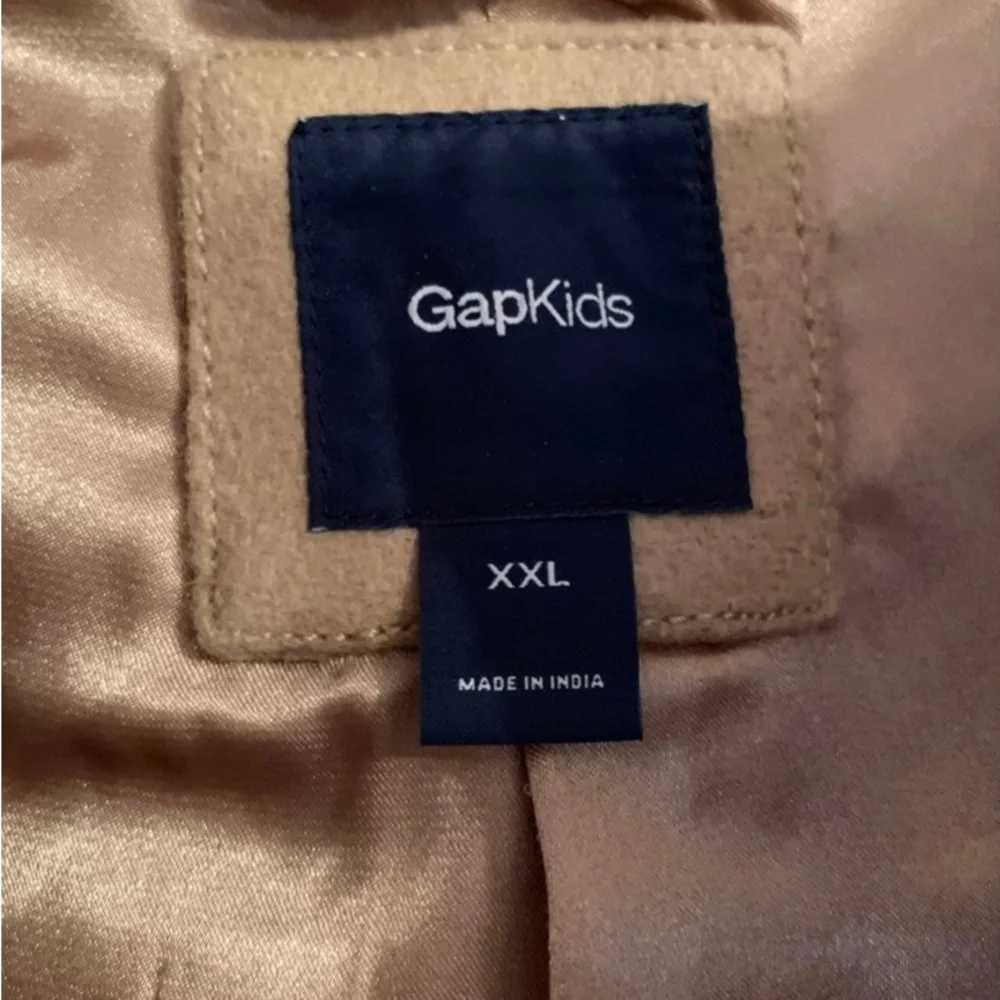 GAP girls Tan winter coat with hood